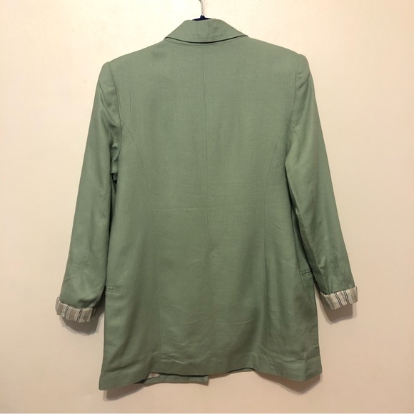 One by Chapter One Linen Open Front Blazer with Striped Lining - Picture 11 of 15